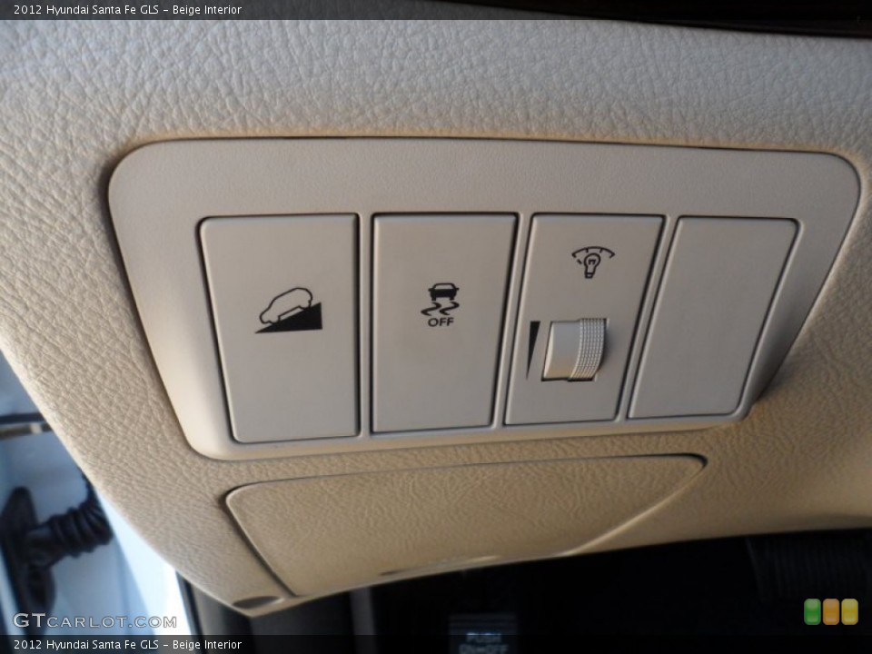 Beige Interior Controls for the 2012 Hyundai Santa Fe GLS #56282483