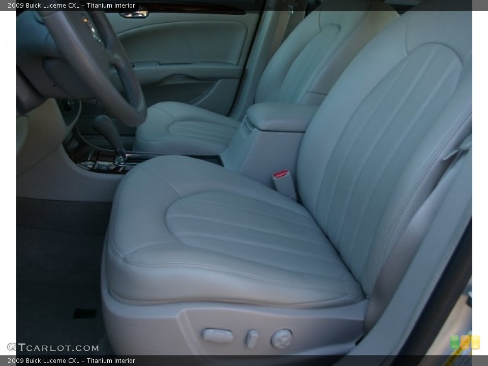 Titanium Interior Photo for the 2009 Buick Lucerne CXL #56288985