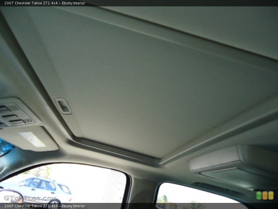 Ebony Interior Sunroof for the 2007 Chevrolet Tahoe Z71 4x4 #56293074