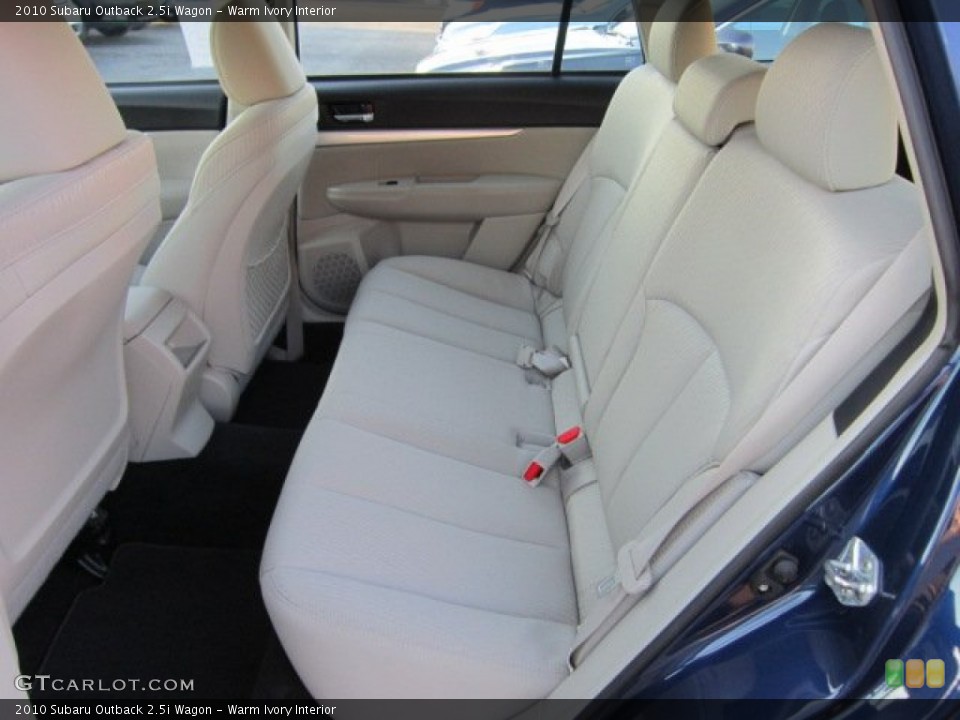 Warm Ivory Interior Photo for the 2010 Subaru Outback 2.5i Wagon #56299332