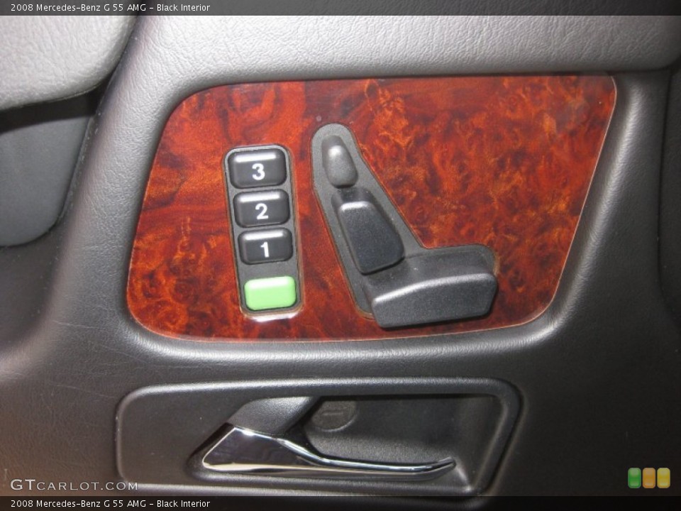 Black Interior Controls for the 2008 Mercedes-Benz G 55 AMG #56300613
