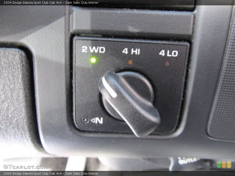 Dark Slate Gray Interior Controls for the 2004 Dodge Dakota Sport Club Cab 4x4 #56306211