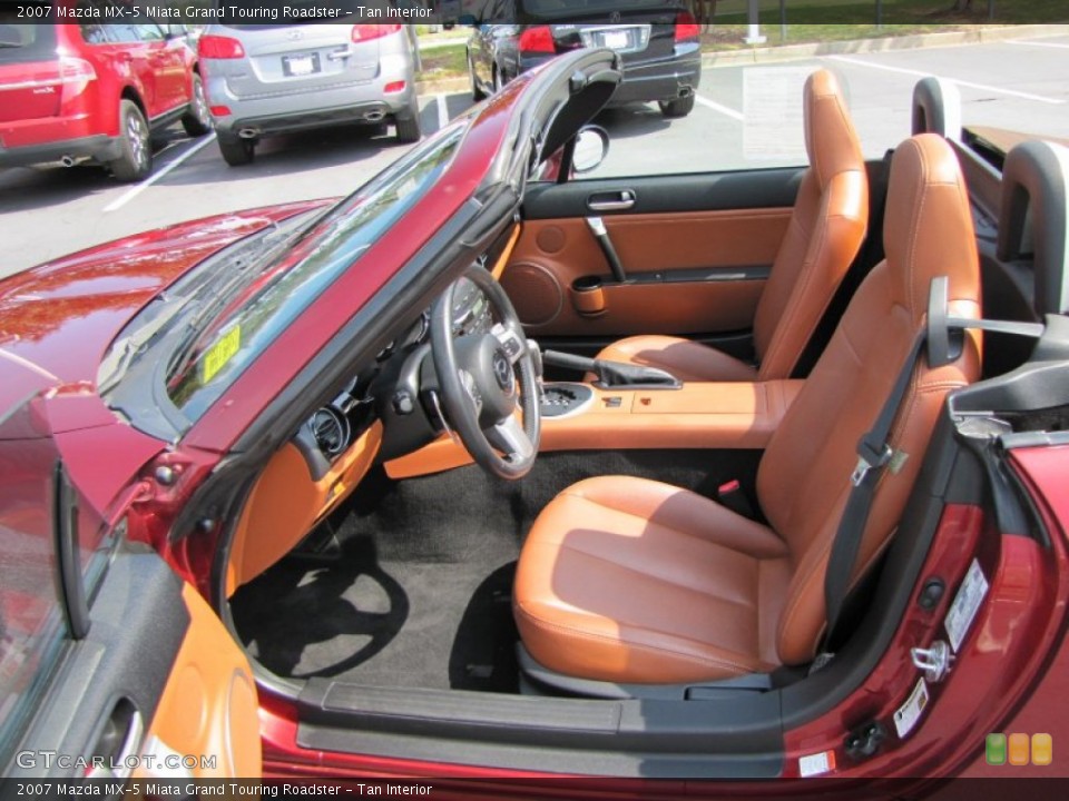 Tan Interior Photo for the 2007 Mazda MX-5 Miata Grand Touring Roadster #56313726