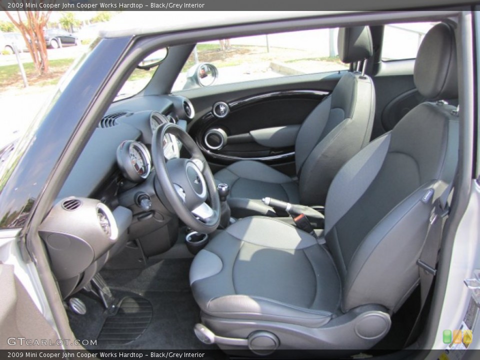 Black/Grey Interior Photo for the 2009 Mini Cooper John Cooper Works Hardtop #56318193