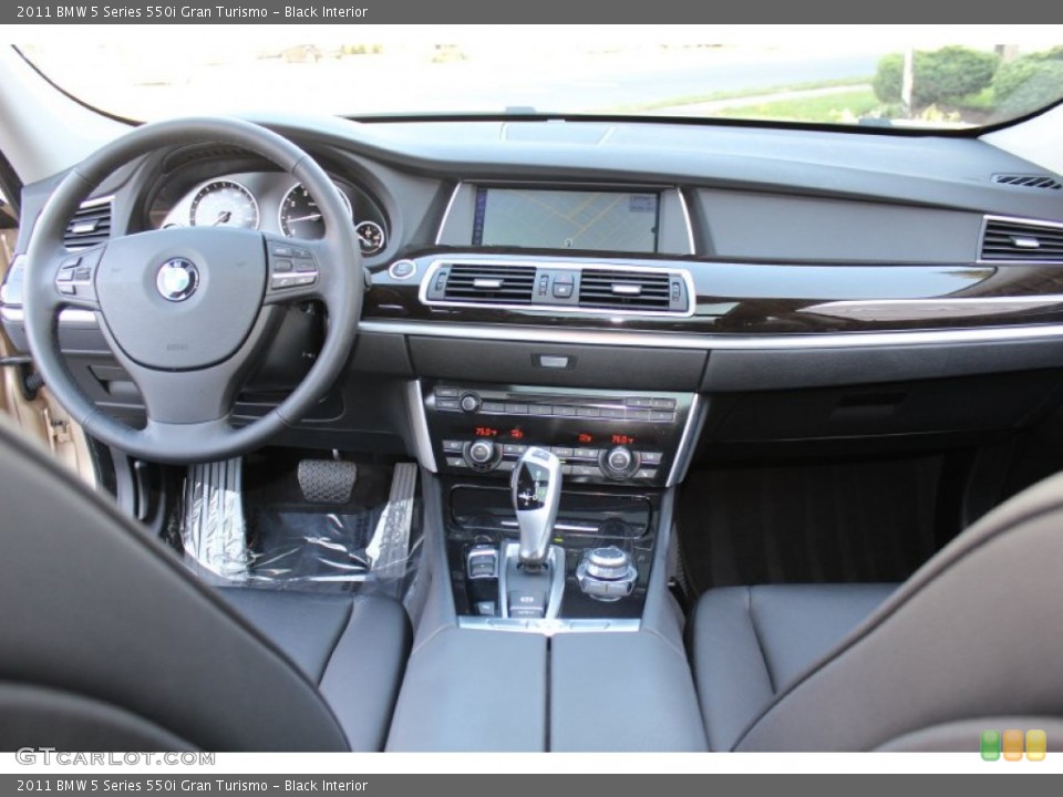 Black Interior Dashboard for the 2011 BMW 5 Series 550i Gran Turismo #56318334