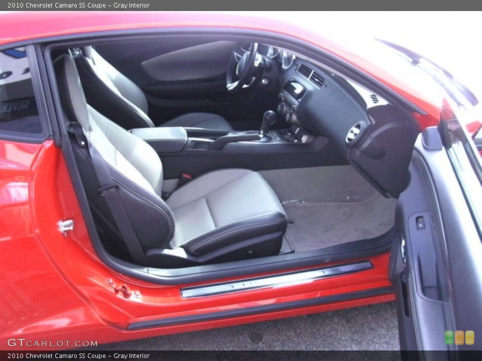 Gray Interior Photo for the 2010 Chevrolet Camaro SS Coupe #56322973