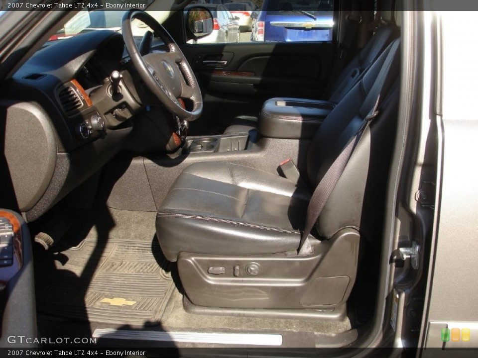 Ebony Interior Photo for the 2007 Chevrolet Tahoe LTZ 4x4 #56336160