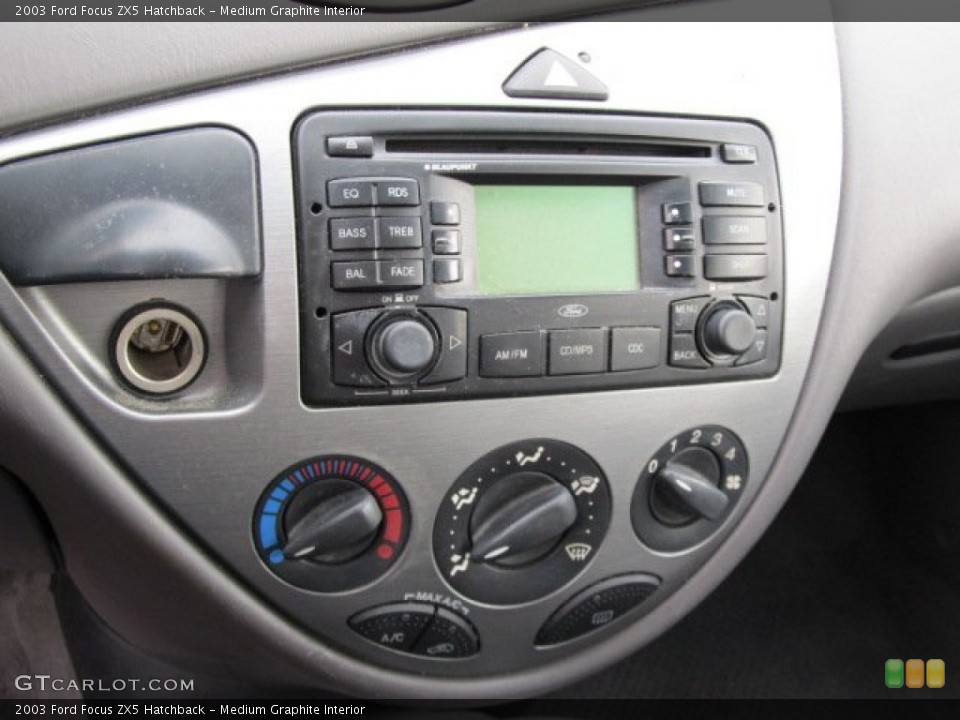 Medium Graphite Interior Controls for the 2003 Ford Focus ZX5 Hatchback #56361889