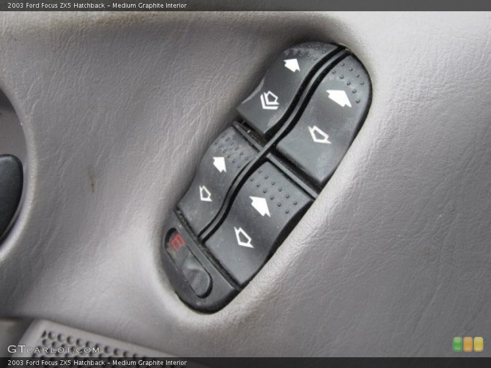Medium Graphite Interior Controls for the 2003 Ford Focus ZX5 Hatchback #56361904