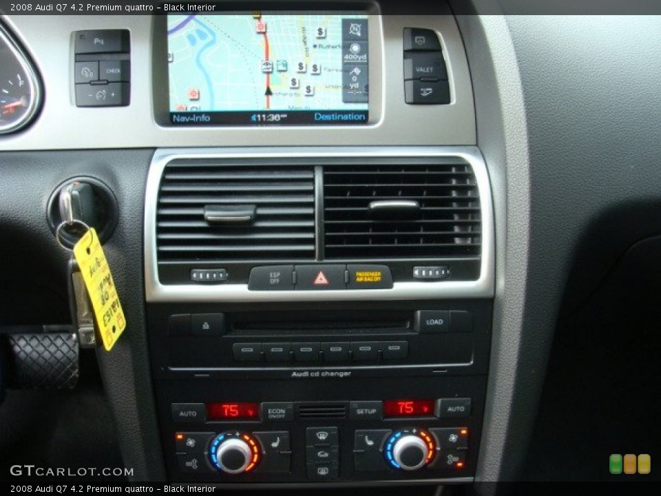 Black Interior Navigation for the 2008 Audi Q7 4.2 Premium quattro #56363575
