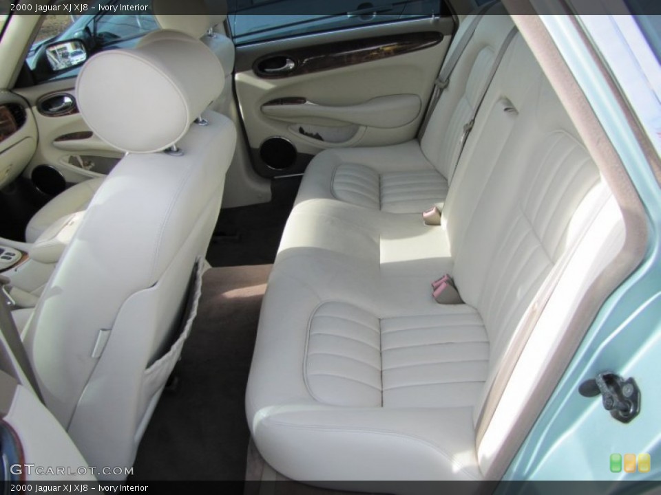 Ivory Interior Photo for the 2000 Jaguar XJ XJ8 #56364394