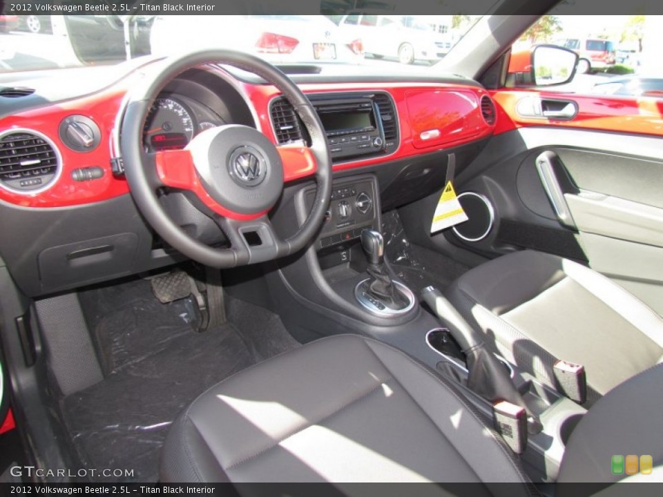 Titan Black Interior Photo for the 2012 Volkswagen Beetle 2.5L #56367394