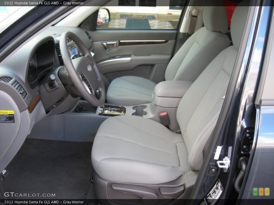 Gray Interior Photo for the 2012 Hyundai Santa Fe GLS AWD #56367452