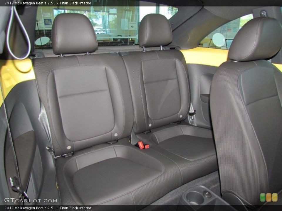Titan Black Interior Photo for the 2012 Volkswagen Beetle 2.5L #56368009