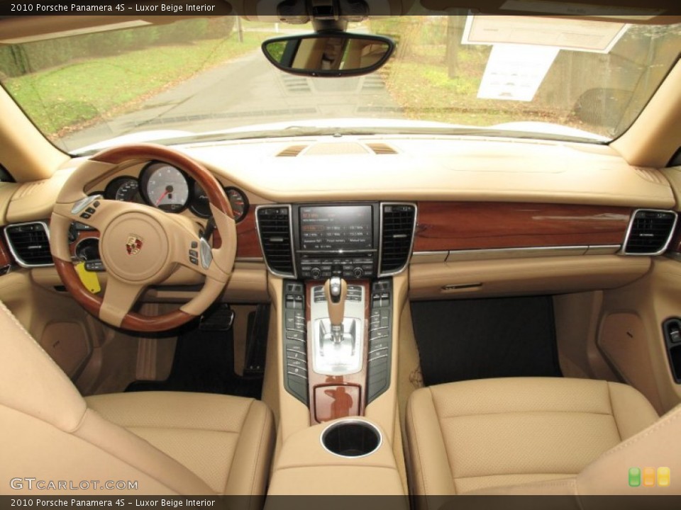 Luxor Beige Interior Transmission for the 2010 Porsche Panamera 4S #56371936