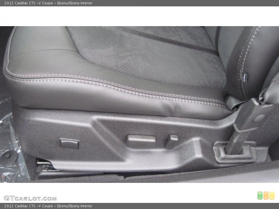 Ebony/Ebony Interior Controls for the 2012 Cadillac CTS -V Coupe #56373268
