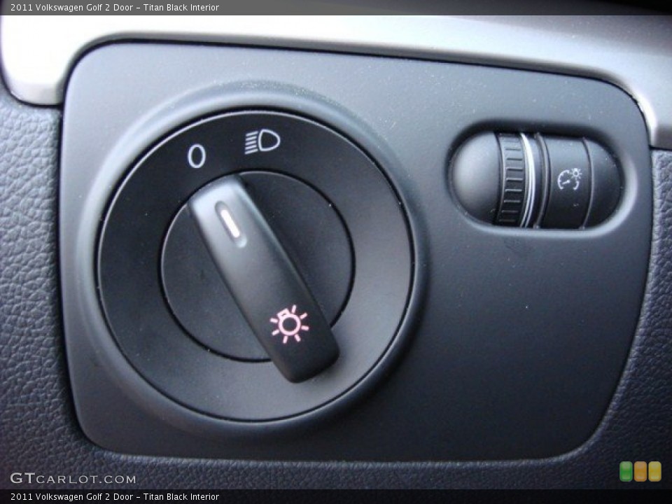 Titan Black Interior Controls for the 2011 Volkswagen Golf 2 Door #56374408