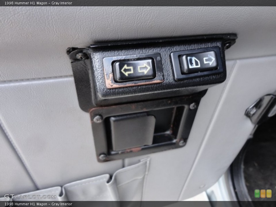 Gray Interior Controls for the 1998 Hummer H1 Wagon #56379070