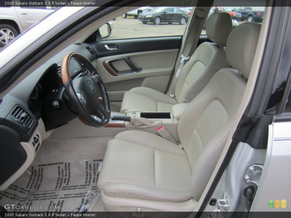 Taupe Interior Photo for the 2005 Subaru Outback 3.0 R Sedan #56396923