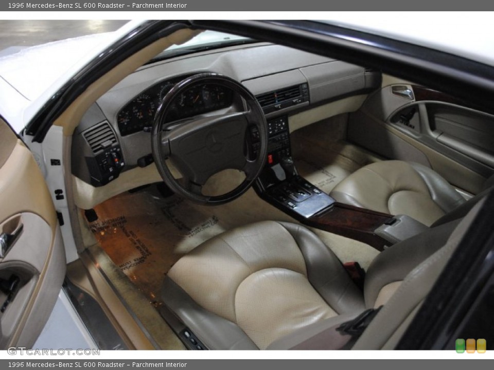 Parchment Interior Photo for the 1996 Mercedes-Benz SL 600 Roadster #56402380