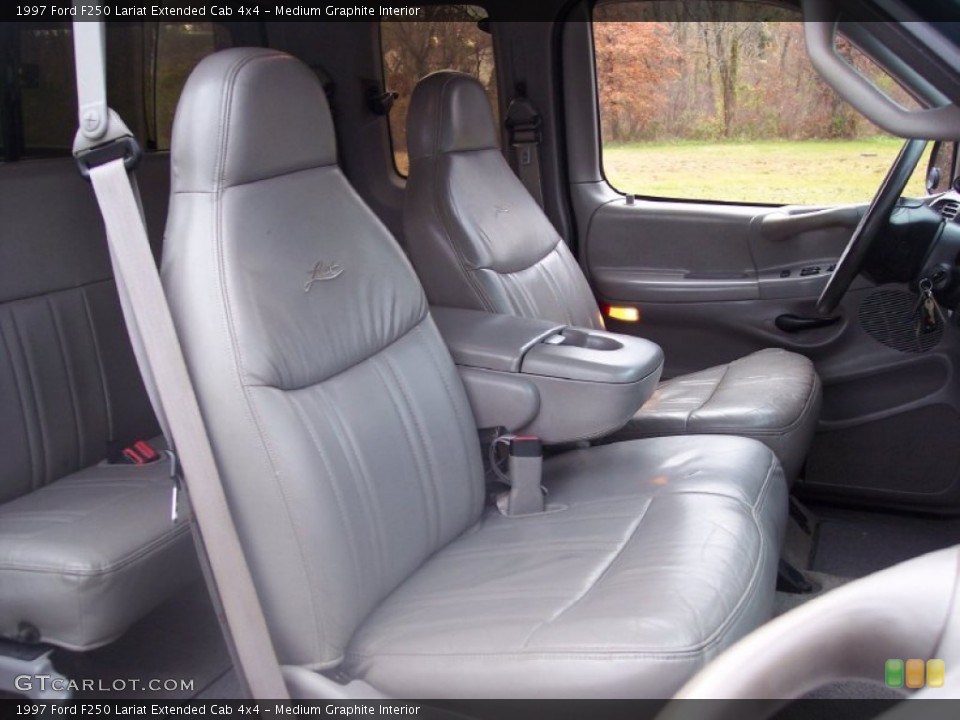 Medium Graphite Interior Photo for the 1997 Ford F250 Lariat Extended Cab 4x4 #56420208