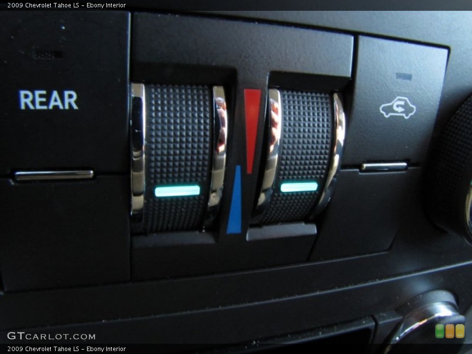 Ebony Interior Controls for the 2009 Chevrolet Tahoe LS #56425531