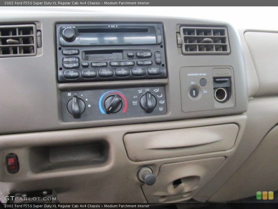 Medium Parchment Interior Controls for the 2002 Ford F550 Super Duty XL Regular Cab 4x4 Chassis #56425923