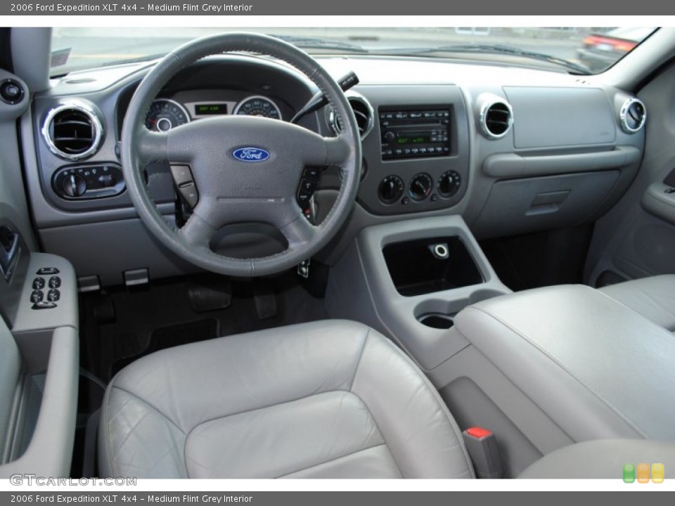 Medium Flint Grey Interior Prime Interior for the 2006 Ford Expedition XLT 4x4 #56434120