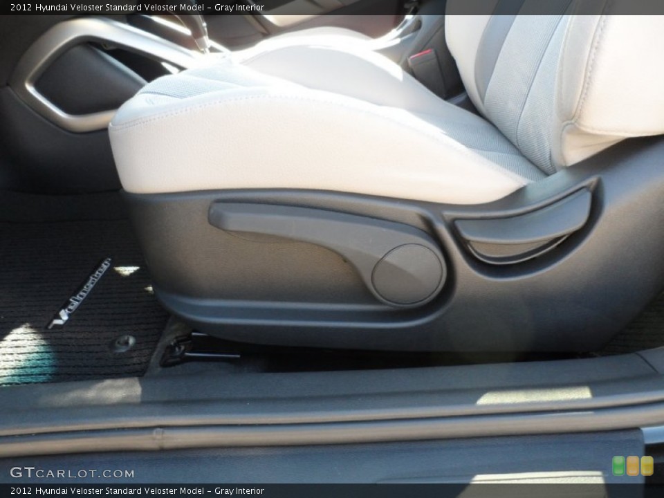 Gray Interior Controls for the 2012 Hyundai Veloster  #56436127