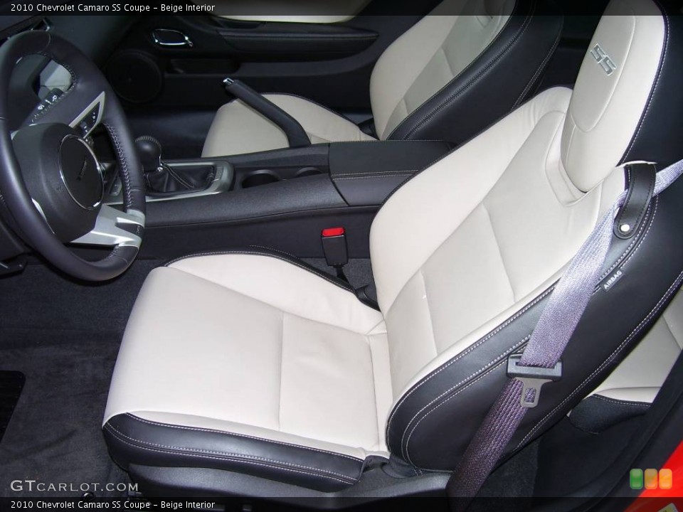 Beige Interior Photo for the 2010 Chevrolet Camaro SS Coupe #56467052
