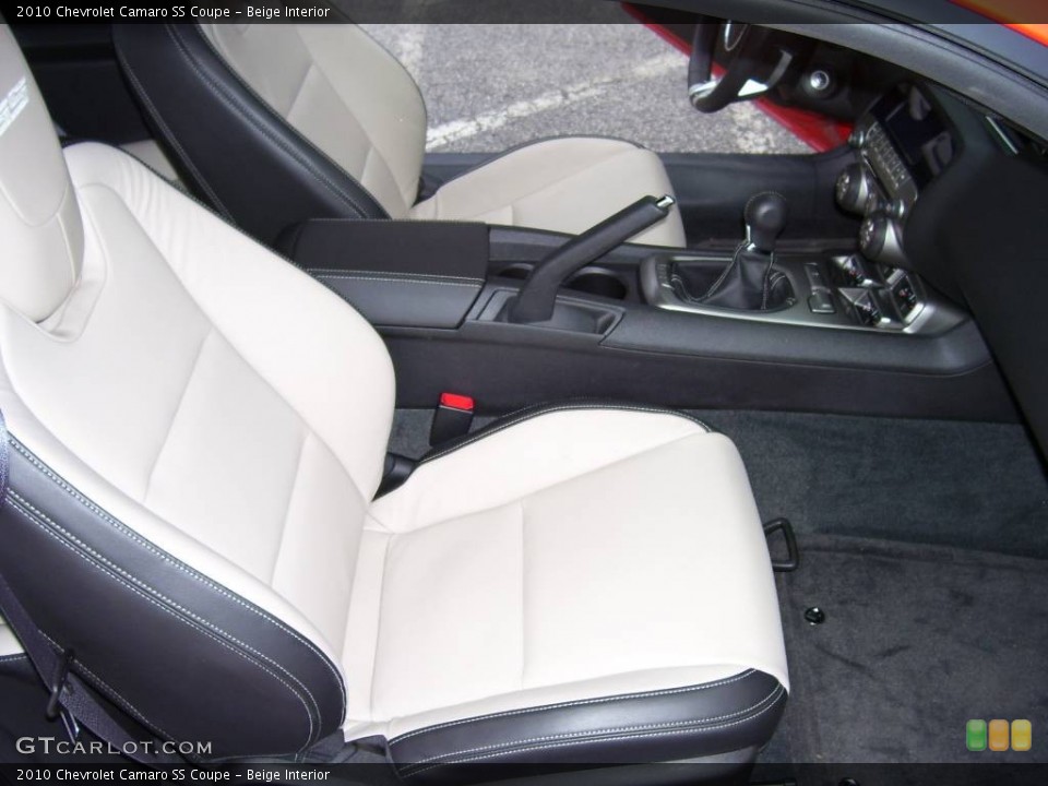 Beige Interior Photo for the 2010 Chevrolet Camaro SS Coupe #56467094