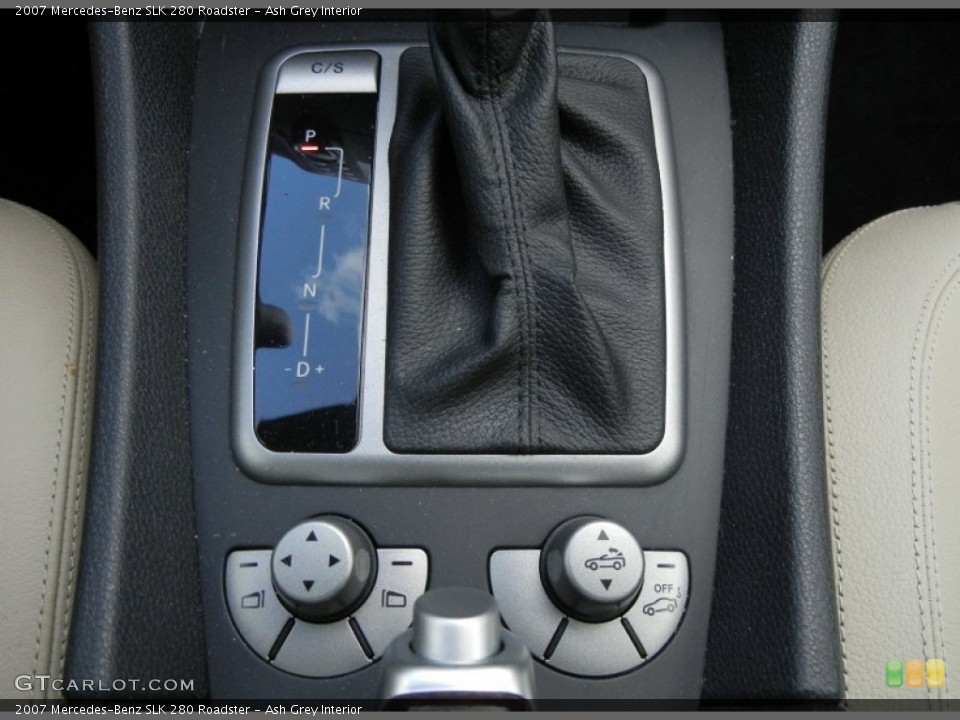 Ash Grey Interior Controls for the 2007 Mercedes-Benz SLK 280 Roadster #56503890