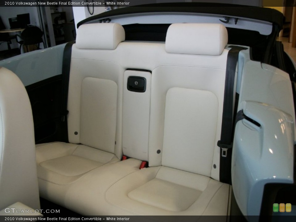 White Interior Photo for the 2010 Volkswagen New Beetle Final Edition Convertible #56505954