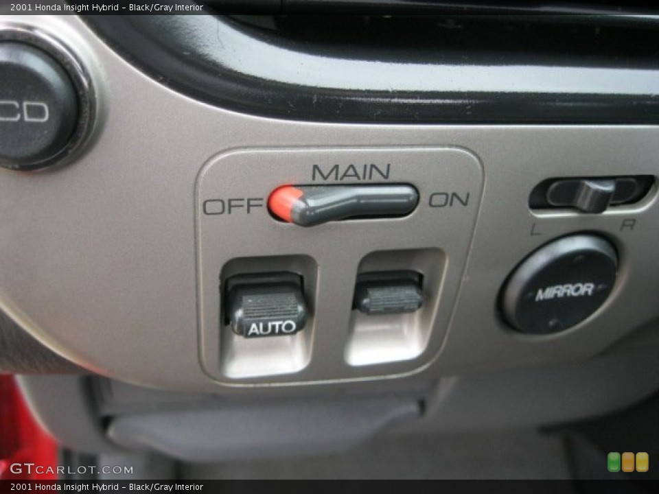Black/Gray Interior Controls for the 2001 Honda Insight Hybrid #56512293