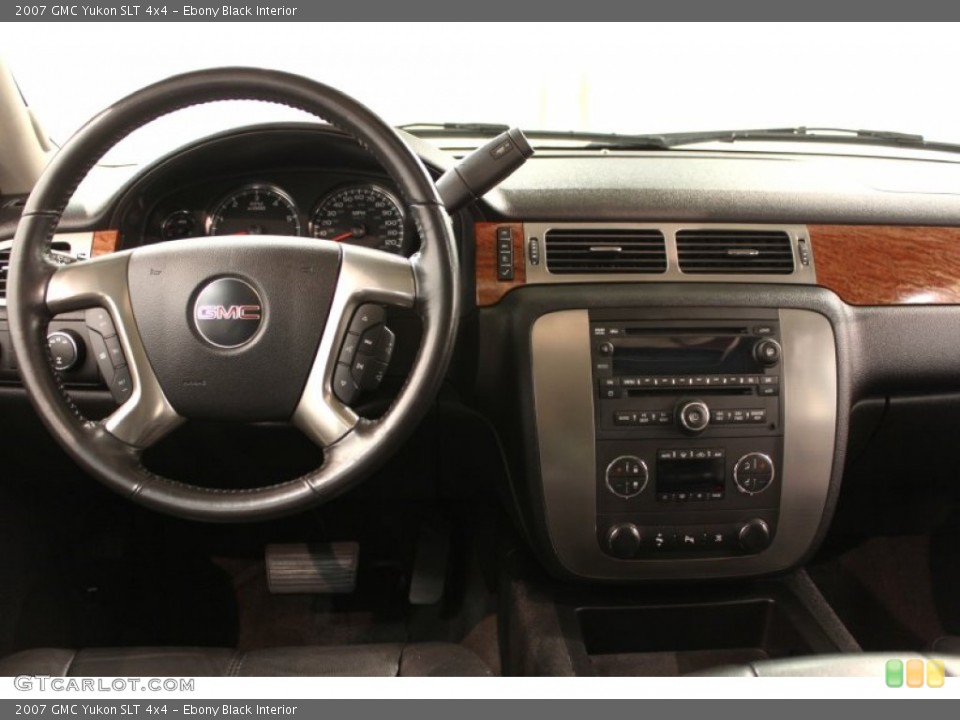 Ebony Black Interior Dashboard for the 2007 GMC Yukon SLT 4x4 #56512374