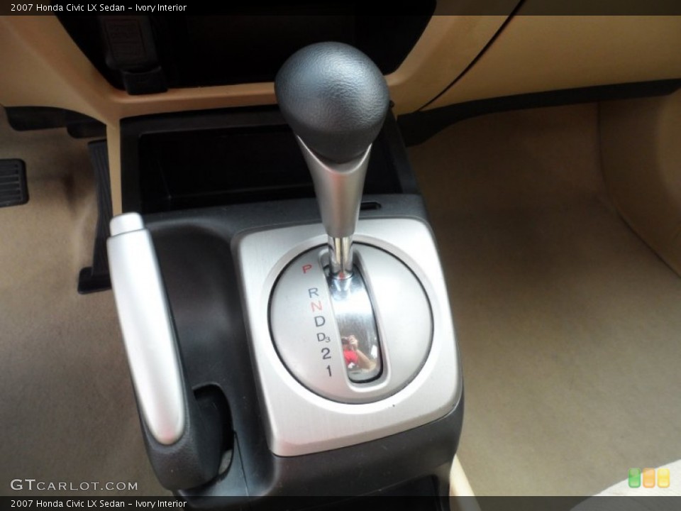 Ivory Interior Transmission for the 2007 Honda Civic LX Sedan #56520148