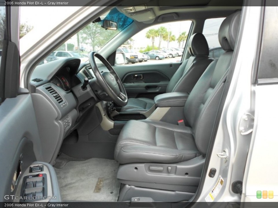 Gray Interior Photo for the 2006 Honda Pilot EX-L #56521063