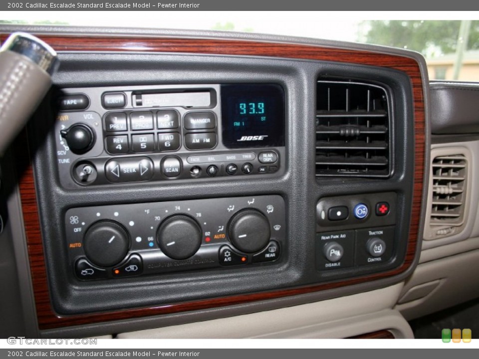 Pewter Interior Controls for the 2002 Cadillac Escalade  #56528488