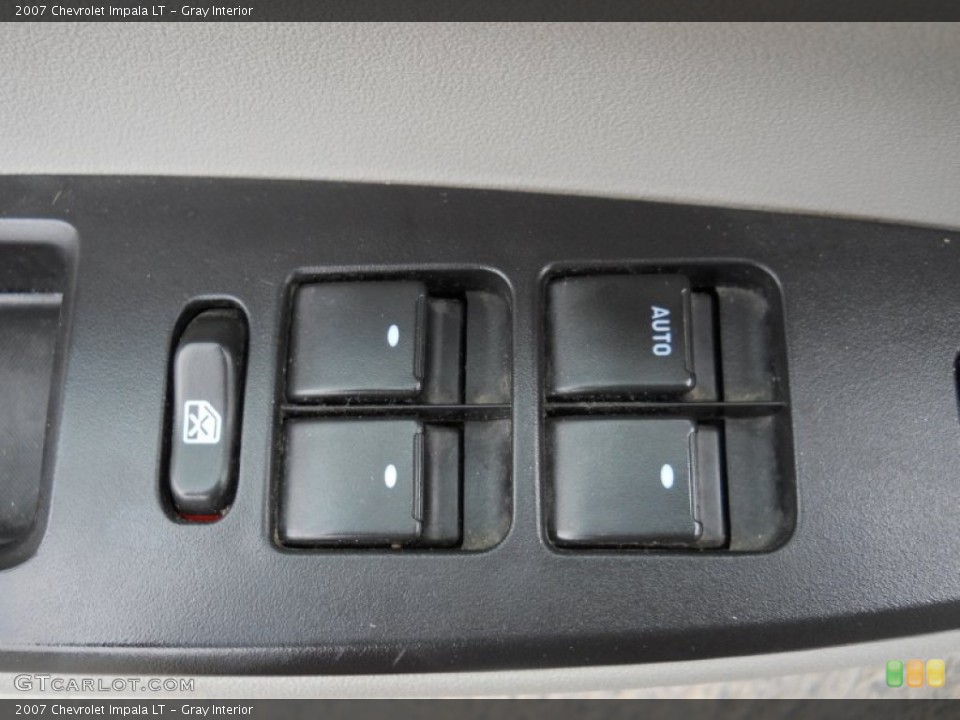 Gray Interior Controls for the 2007 Chevrolet Impala LT #56538731