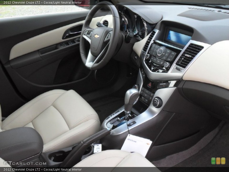 Cocoa/Light Neutral Interior Photo for the 2012 Chevrolet Cruze LTZ #56553397