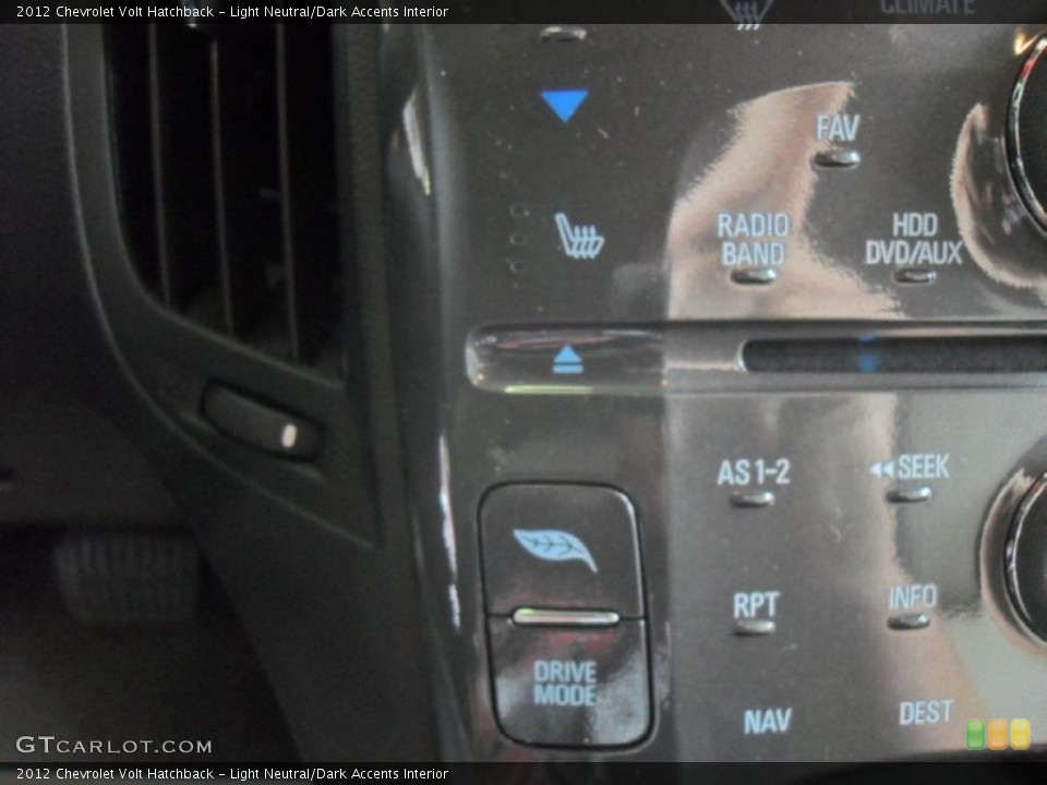 Light Neutral/Dark Accents Interior Controls for the 2012 Chevrolet Volt Hatchback #56553514