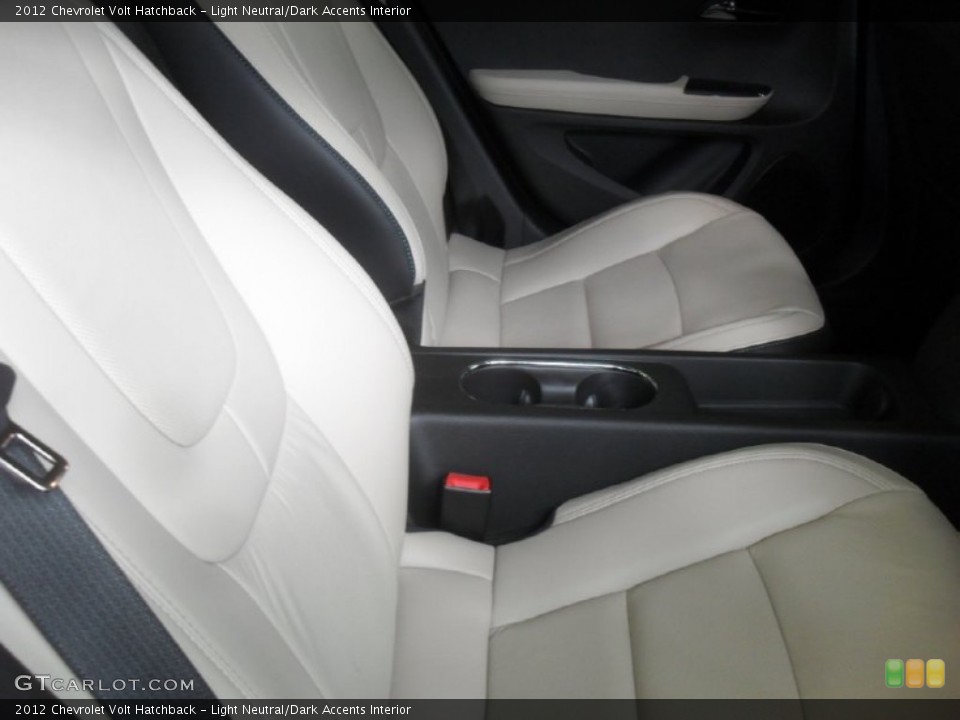 Light Neutral/Dark Accents Interior Photo for the 2012 Chevrolet Volt Hatchback #56553607