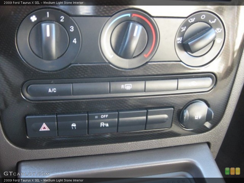 Medium Light Stone Interior Controls for the 2009 Ford Taurus X SEL #56558545