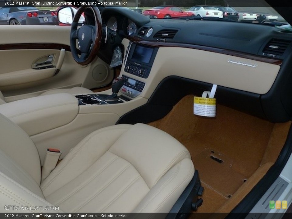Sabbia Interior Dashboard for the 2012 Maserati GranTurismo Convertible GranCabrio #56558656