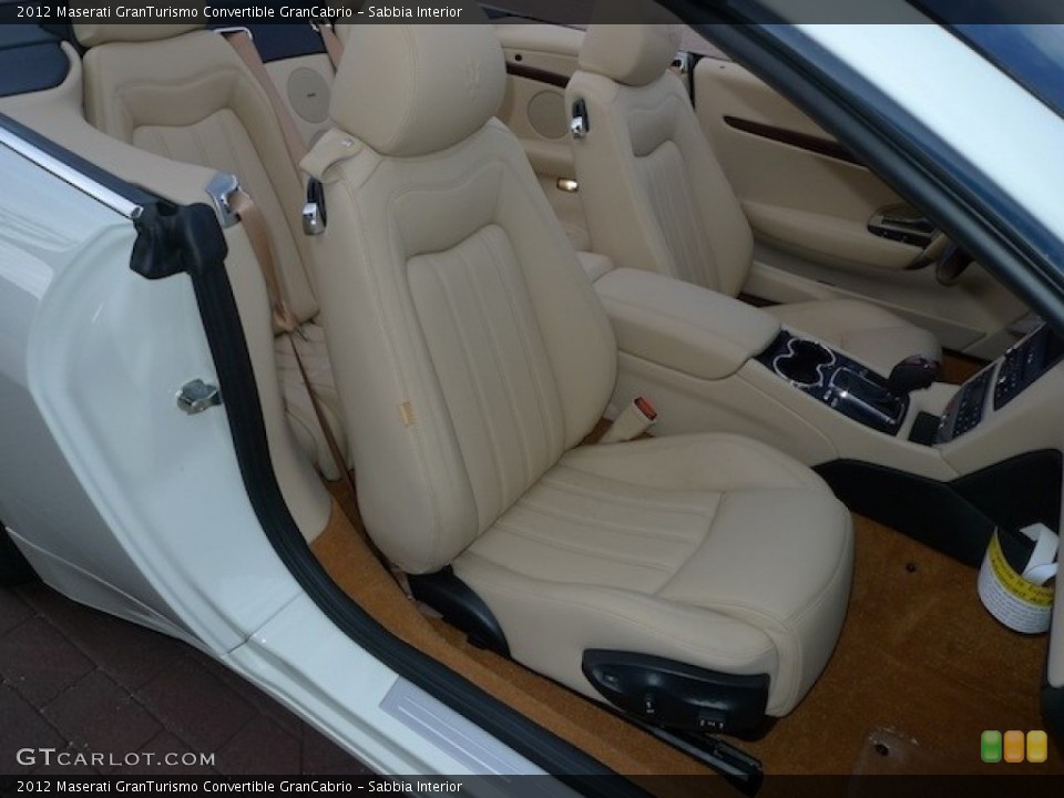 Sabbia Interior Photo for the 2012 Maserati GranTurismo Convertible GranCabrio #56558674