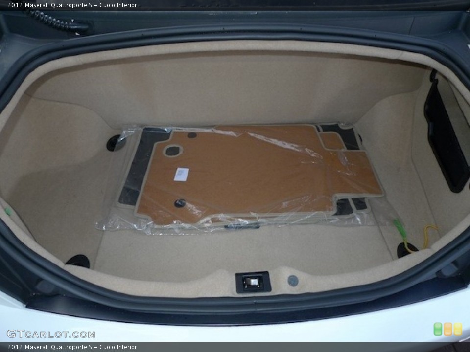 Cuoio Interior Trunk for the 2012 Maserati Quattroporte S #56558764