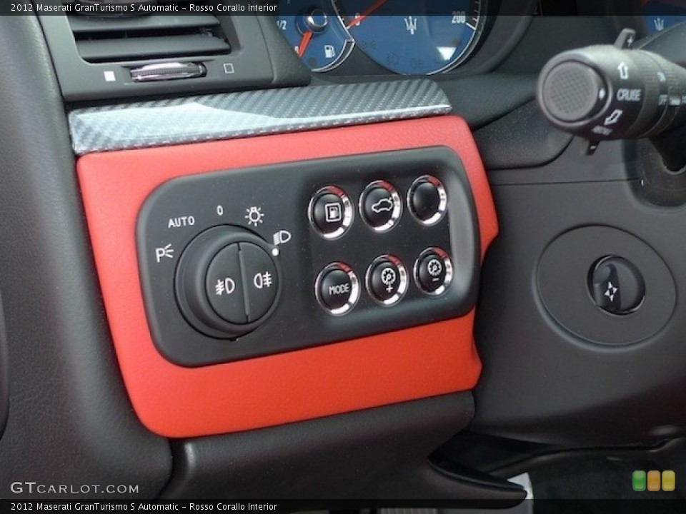 Rosso Corallo Interior Controls for the 2012 Maserati GranTurismo S Automatic #56559127