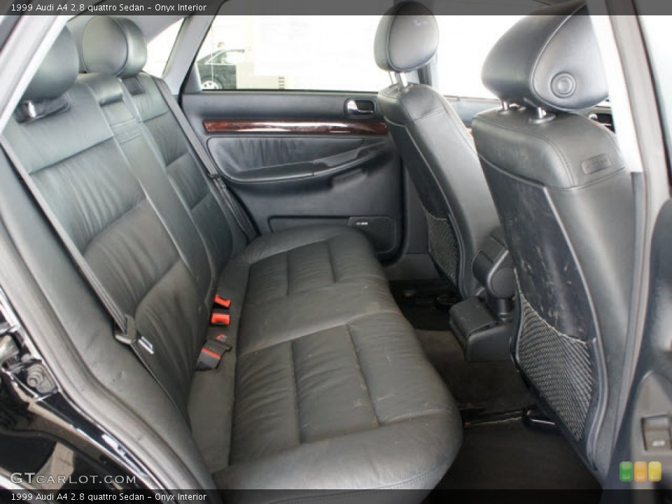Onyx Interior Photo for the 1999 Audi A4 2.8 quattro Sedan #56565549