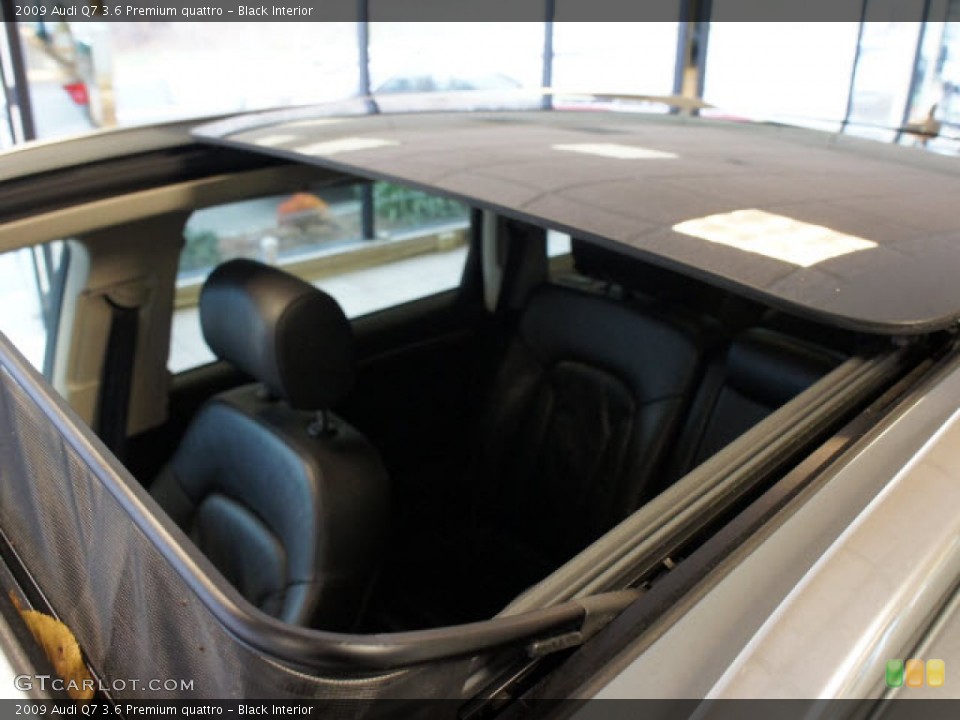 Black Interior Sunroof for the 2009 Audi Q7 3.6 Premium quattro #56566077