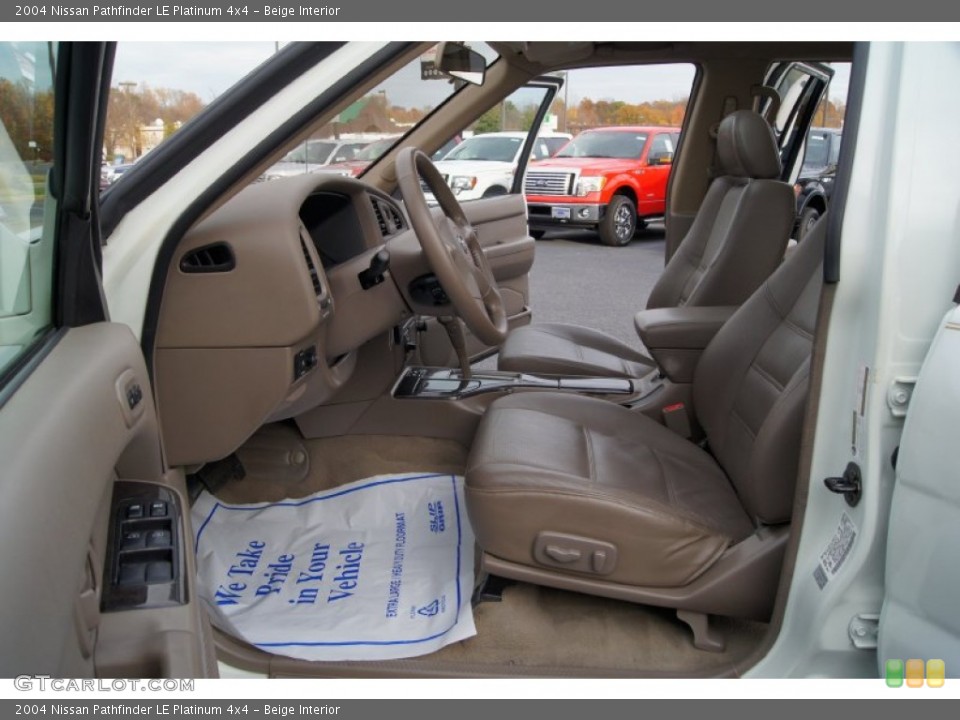 Beige Interior Photo for the 2004 Nissan Pathfinder LE Platinum 4x4 #56566180